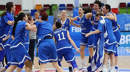 Μπόγρης: «Όλοι μαζί σας, κοριτσάρες»! (pic)