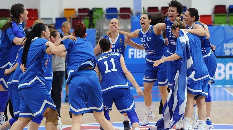 Μπόγρης: «Όλοι μαζί σας, κοριτσάρες»! (pic)