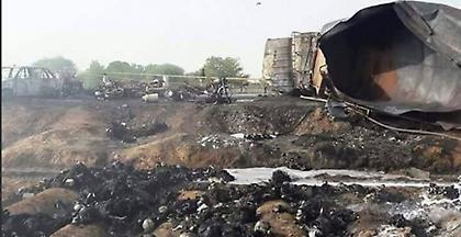 Τουλάχιστον 123 νεκροί στο Πακιστάν από φωτιά σε βυτιοφόρο