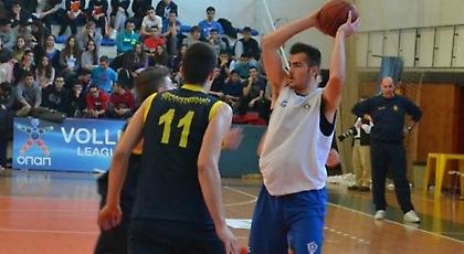 Κώστας Καμπουρίδης: Ο Έλληνας… Κάιλ Χάινς