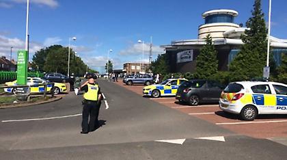 Αυτοκίνητο έπεσε πάνω σε μουσουλμάνους στο Newcastle της Αγγλίας