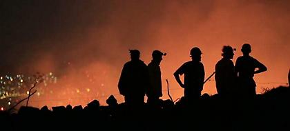 Ισπανία: Εκατοντάδες άνθρωποι εγκατέλειψαν σπίτια, κάμπινγκ και ξενοδοχεία εξαιτίας πυρκαγιάς