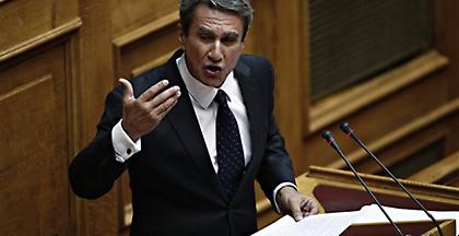 Νέα ερώτηση Λοβέρδου σε Τσακαλώτο για το δεύτερο πλοίο με λαθραία τσιγάρα