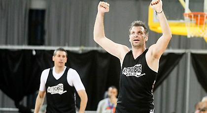 Παπαλουκάς: «Φοβερή εμπειρία το AntetokounBros»