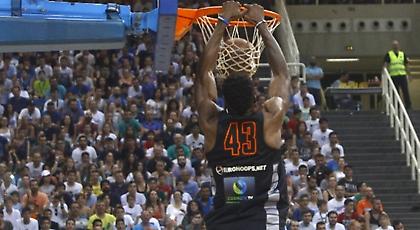 Antetokounbros: Dunkfest στο ΟΑΚΑ!