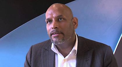 Αμίτσι: «Όλοι έχουν ιδιαιτερότητες. Κάποιοι ψηφίζουν… Τραμπ»