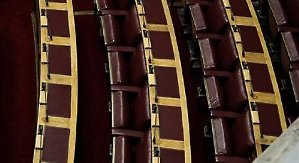 Στη Βουλή ο φάκελος με τις καταγγελίες Γιαννουσάκη