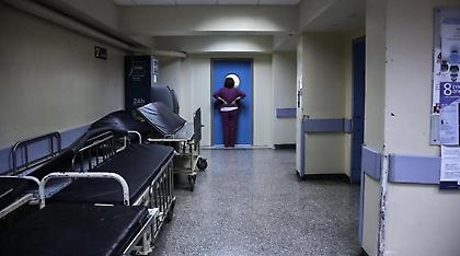 «Καμίνι» τα δημόσια νοσοκομεία: Ασθενείς υποφέρουν σε θαλάμους χωρίς κλιματισμό