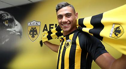 ΘΕΜΑ: Γιακουμάκης, το νέο «κουμπούρι» της ΑΕΚ! (pics/video)