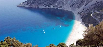 Απίθανο: Ζευγάρι Βρετανών έκλεισε διακοπές στην Κεφαλονιά, αλλά το ξενοδοχείο ήταν στην Πάτμο