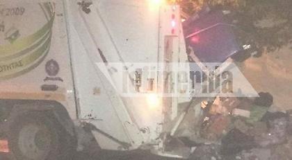 Απορριμματοφόρα μαζεύουν σκουπίδια έξω από νοσοκομεία στο κέντρο της Αθήνας (pics)