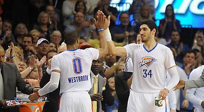 Αποθέωσε Γουέστμπρουκ και κάρφωσε Ντουράντ ο Καντέρ (pic)