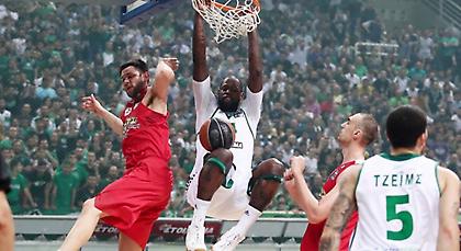 Πάει για καλό σκοπό η μπάλα του 4ου τελικού Παναθηναϊκός – Ολυμπιακός (pic)