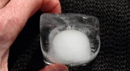 Δεν υπάρχει μόνο μία μορφή υγρού νερού αλλά δύο