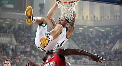 «Ο Τζέιμς έχει δεσμευτεί με τους Σανς»