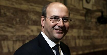 Χατζηδάκης: Η κυβέρνηση κορόιδεψε τους συμβασιούχους για τη μονιμοποίηση