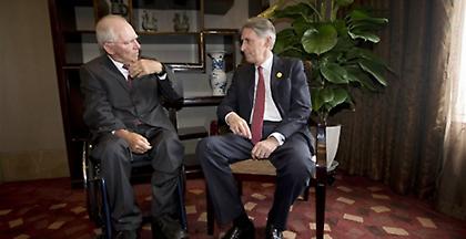 Σόιμπλε: Ελπίζω οι Βρετανοί να συνειδητοποιήσουν ότι έκαναν λάθος