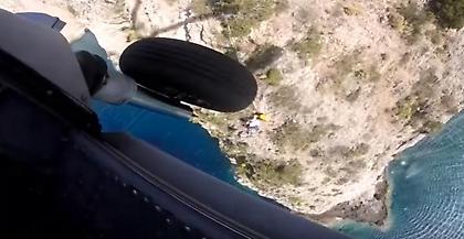 Διάσωση τουρίστα από δύσβατη πλαγιά στην Κεφαλλονιά από το Πολεμικό Ναυτικό (video)