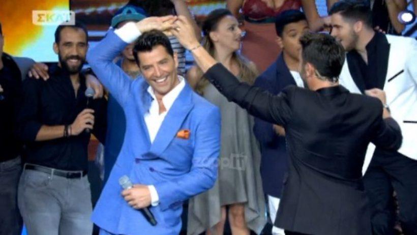 X Factor: Η έκπληξη στον Σάκη Ρουβά για τον γάμο του! (video)