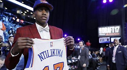 Απίστευτη γκάφα Νικς με το όνομα του Ντιλίκινα (pic)