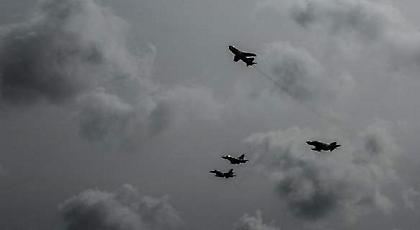 Συνεχίζουν τις προκλήσεις οι Τούρκοι: Εξι αεροσκάφη έκαναν σήμερα 24 παραβιάσεις