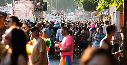 Μαζικό World Pride Parade στη Μαδρίτη για τα δικαιώματα των ΛΟΑΤ