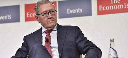 Ρέγκλινγκ: Δεν πιστεύω ότι η Ελλάδα θα χρειαστεί τέταρτο πρόγραμμα