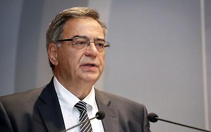 Αιχμές Χριστοδουλάκη προς Παπανδρέου και Βενιζέλο για τα Μνημόνια