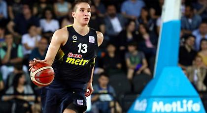 ΑΠΙΣΤΕΥΤΟ: Με ελικόπτερο στην Σύρο ο Μπογκντάνοβιτς! (photo)