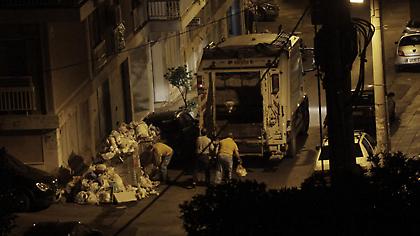 Θλίψη και οργή για την 62 χρονη που πέθανε σε απορριμματοφόρο στου Ζωγράφου