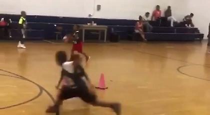 Απίθανη ντρίμπλα από 6χρονο (video)