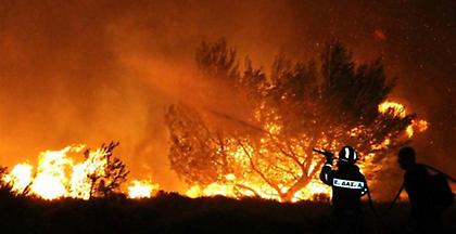 Σε ύφεση η φωτιά στην Κεφαλονιά