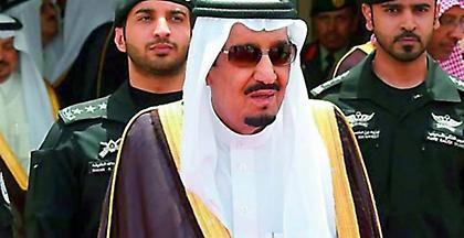 Σαουδική Αραβία: Εξύμνησε υπερβολικά τον βασιλιά και αυτός τον απέλυσε!