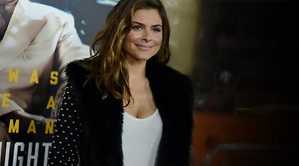 Η Μαρία Μενούνος αφαίρεσε όγκο από τον εγκέφαλο - Αναρρώνει μαζί με τη μητέρα της