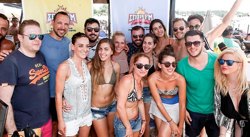 Έγινε «ντου» στο πάρτι του ΣΠΟΡ FM στην παραλία (video)