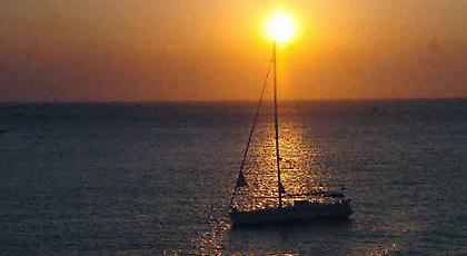 Telegraph: 12 νησιά της Ελλάδας με λιγοστούς κατοίκους αλλά άφθονη ομορφιά (pics)