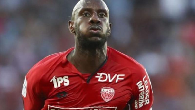 «Παίζει» Ταβάρες για ΑΕΚ και Παναθηναϊκό