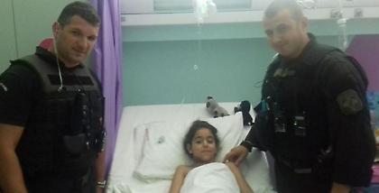 Αστυνομικοί έσωσαν τη ζωή 8χρονης ρισκάροντας τις δικές τους