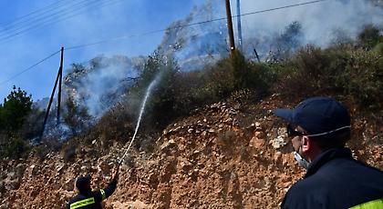 Υπό μερικό έλεγχο η πυρκαγιά στo Μικροχώρι Ωρωπού Αττικής