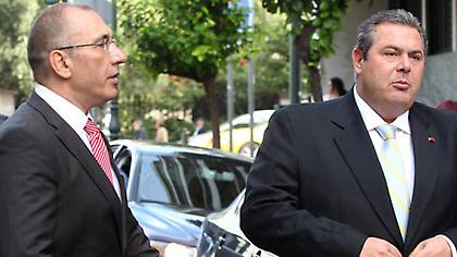 Ανάμεσα στους δύο Καμμένους οι βουλευτές της ΚΟ του ΣΥΡΙΖΑ