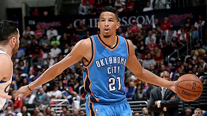 Ανανέωσε με Θάντερ ο Ρόμπερσον