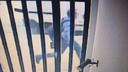 Αυτός είναι ο Κολομβιανός κλέφτης των ιατρικών μηχανημάτων