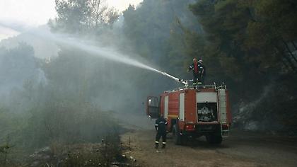 Καίγεται δάσος στη Μεταξάδα της Πύλου στη Μεσσηνία