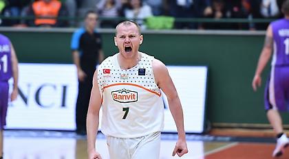 Ανανέωσε με Μπάνβιτ ο Κούλιγκ