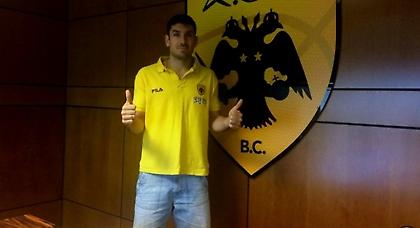 Ξανθόπουλος: «Γι' αυτό είπα ναι στην ΑΕΚ»