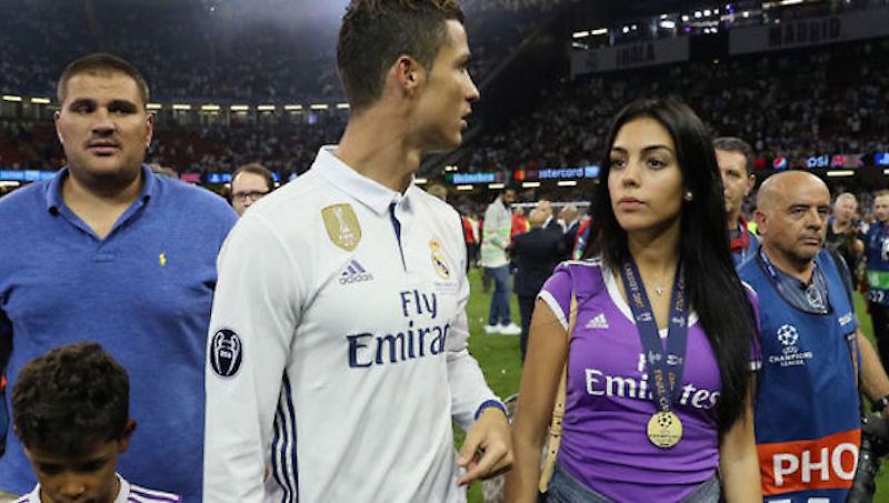Άρχισε να «φουσκώνει» η κοπέλα του Ρονάλντο (pic)