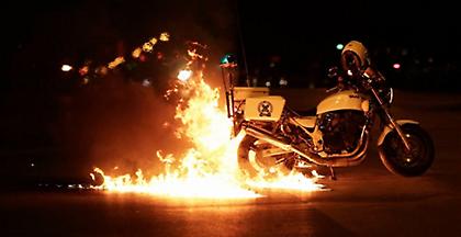 Επίθεση αγνώστων με μολότοφ στο Αστυνομικό Τμήμα Ζωγράφου
