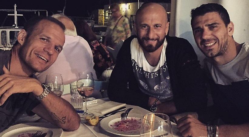 Διακοπές στην Πάρο για Κατσουράνη, Μπασινά, Παπαδόπουλο (pic)