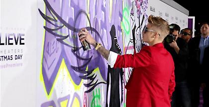 Πρόστιμο στον Τζάστιν Μπίμπερ για γκράφιτι σε ιστορικό κτίριο του Ρίο