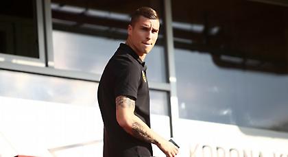 Δεν «ανάβει κόκκινο» σε προτάσεις για στόπερ η ΑΕΚ